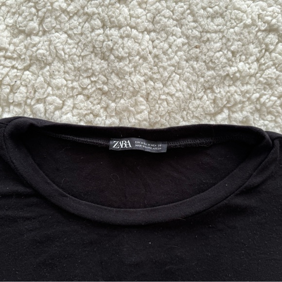 Black basic t-shirt - Picture 2 of 2